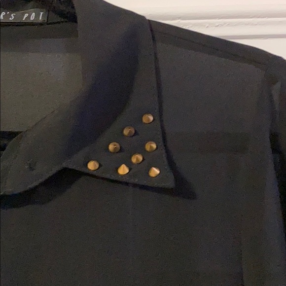 Potters Pot black blouse - Picture 2 of 6